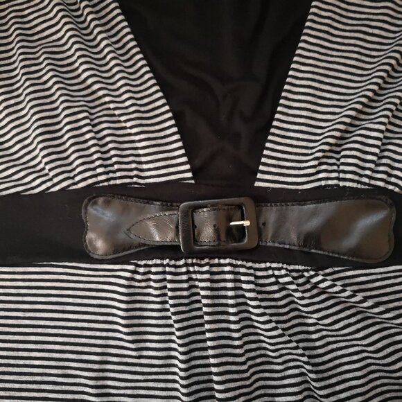 Addition Elle Ladies Cap Sleeve Black & Grey Stripe Loose Fit Tunic - Picture 4 of 9